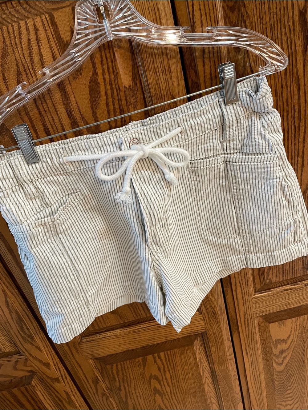 VERVET BY FLYING MONKEY Cream and White Striped Drawstring Shorts